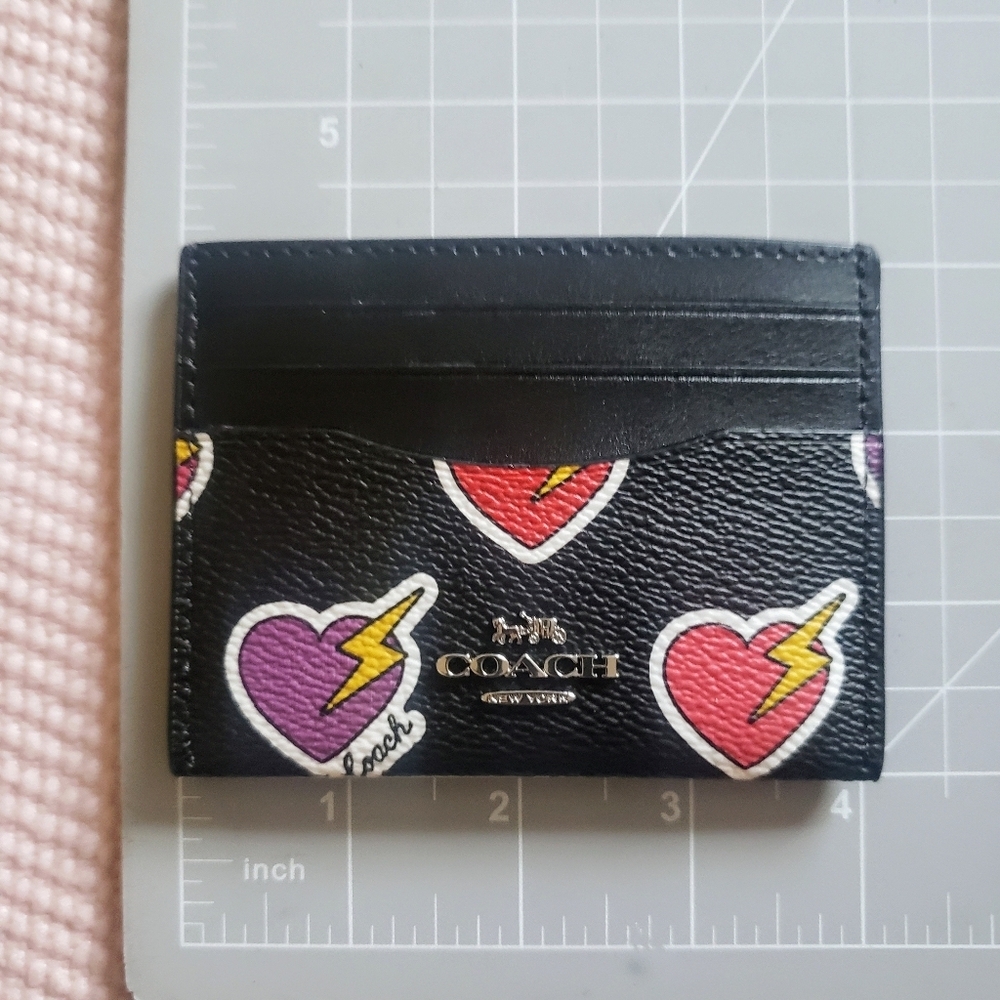 Coach Heart Print Card Case NWT Cute Gift for Mom Spring Wallet - Picture 6 of 8